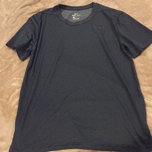 Nike men’s shirt